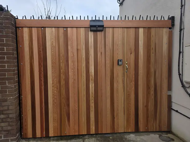Cedar and composite fencing by Outdoor Design, Dublin (5)