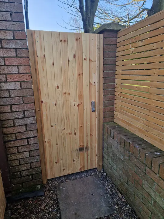 Cedar and composite fencing by Outdoor Design, Dublin (50)
