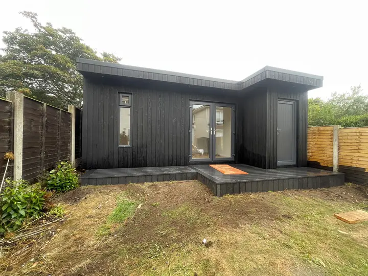 Bespoke garden room by Outdoor Design, Dublin (19)