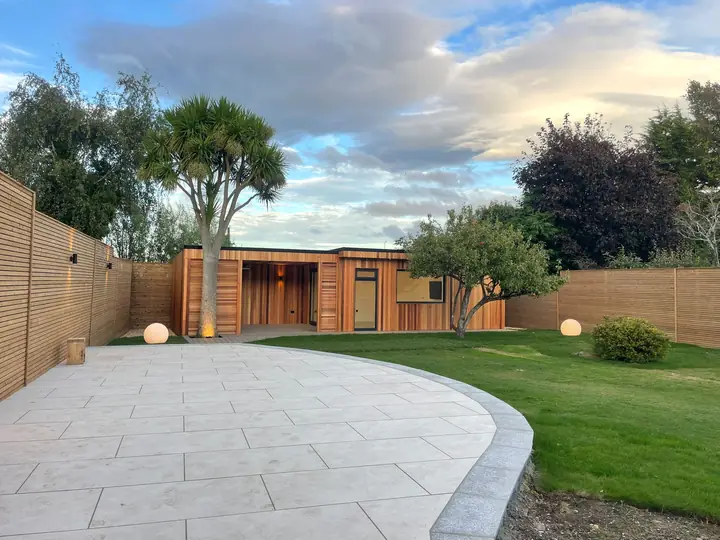 Bespoke garden room by Outdoor Design, Dublin (51)