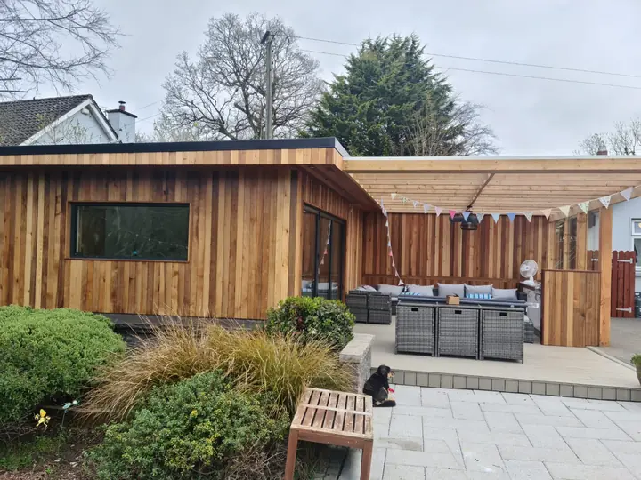 Pergola and outdoor kitchen by Outdoor Design, Dublin (2)