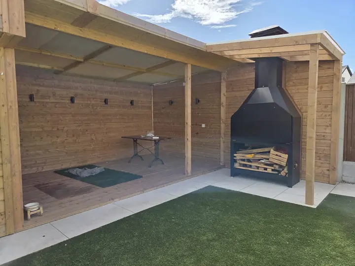 Pergola and outdoor kitchen by Outdoor Design, Dublin (11)