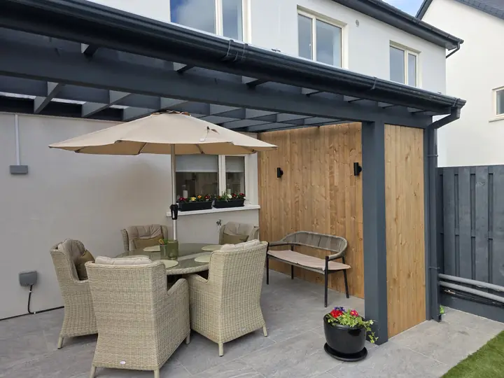 Pergola and outdoor kitchen by Outdoor Design, Dublin (18)