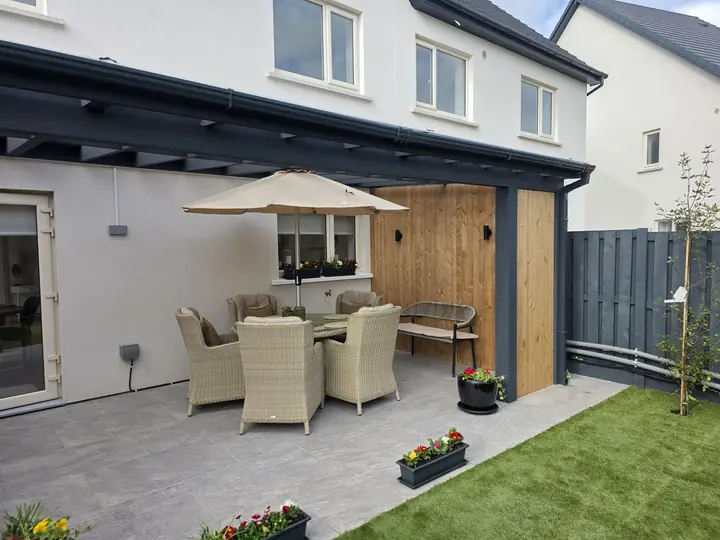 Pergola and outdoor kitchen by Outdoor Design, Dublin (19)