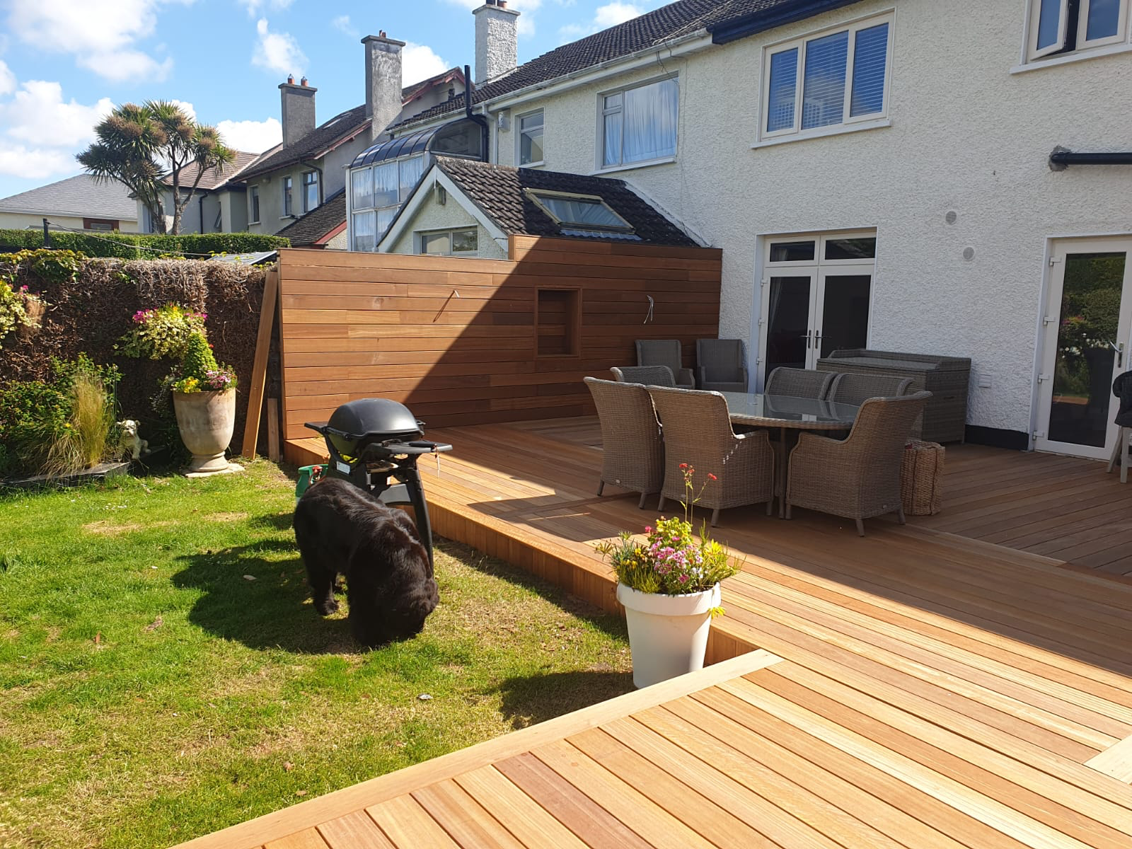 Hardwood decking with cedar screening Dublin