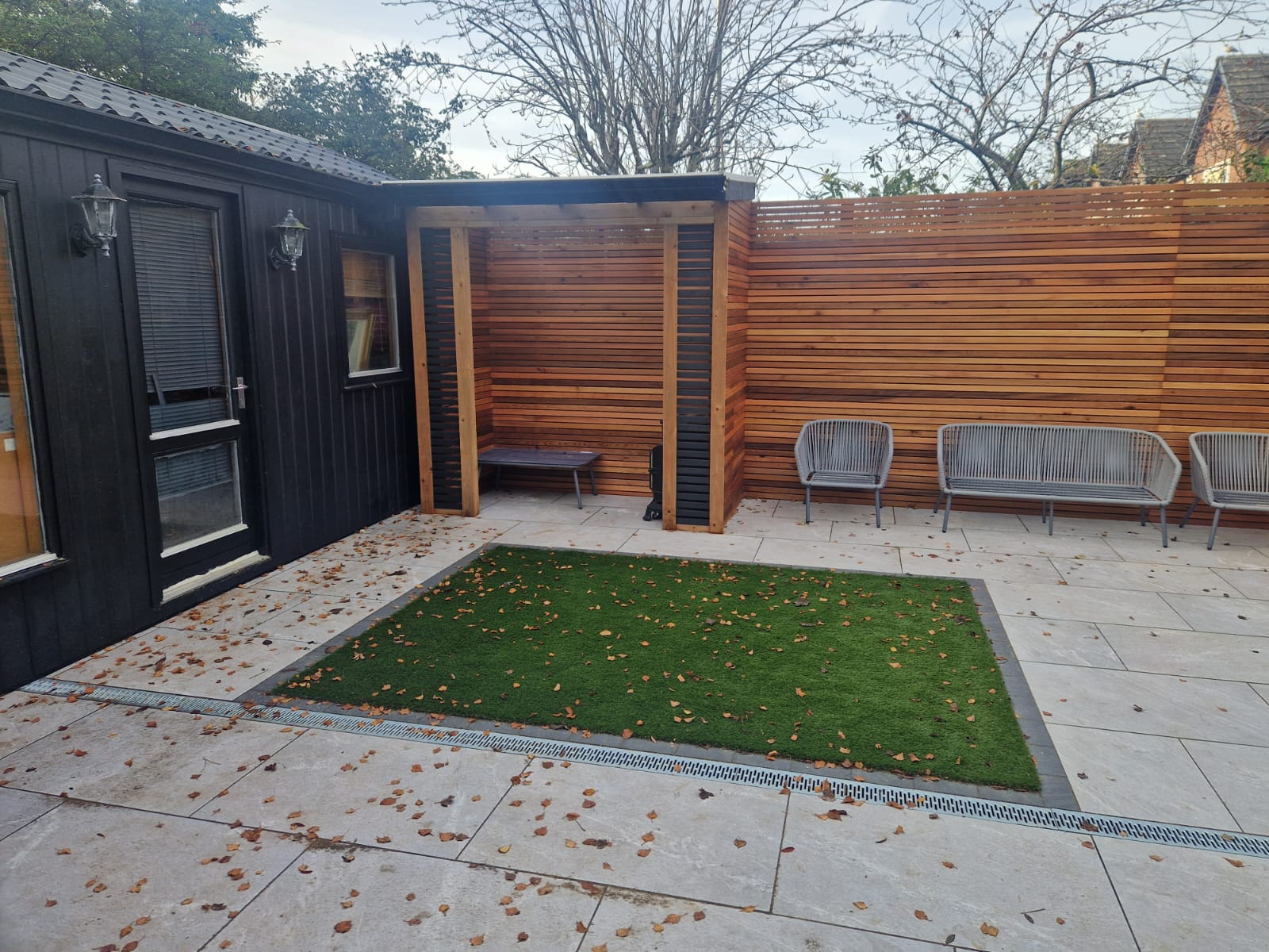 Cedar horizontal screening with pergola and patio Dublin